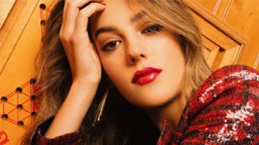 7 Gorgeous, Grown-Up Ways to Wear Glitter